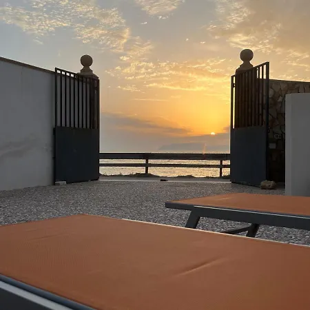 Giulia Sul Mare Villa Marausa