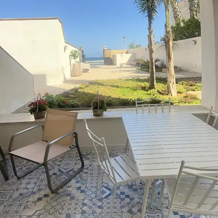 Giulia Sul Mare Villa Marausa